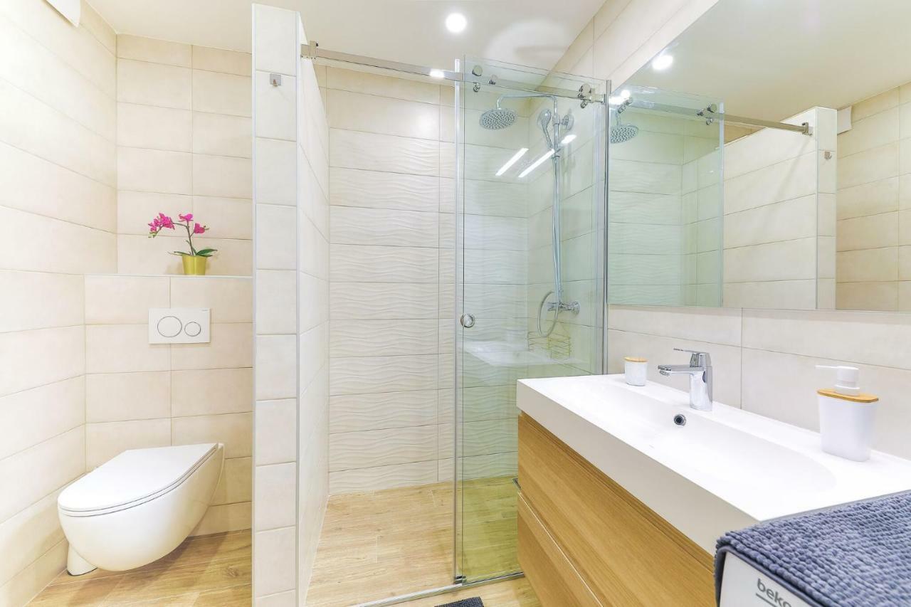 Onesta Apartment Split Luaran gambar